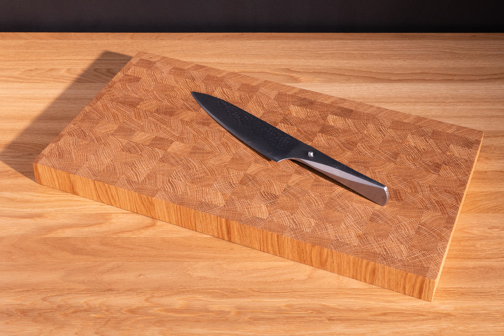 Dębowa deska sztorcowa do krojenia. Z Kolekcji "Frakt"